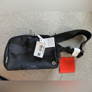 Lululemon Everywhere Belt Bag Large 2L NWT
